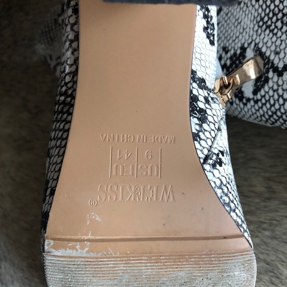 Wetkiss black and white Faux Lizard ankle boots sz 9 - Picture 7 of 8